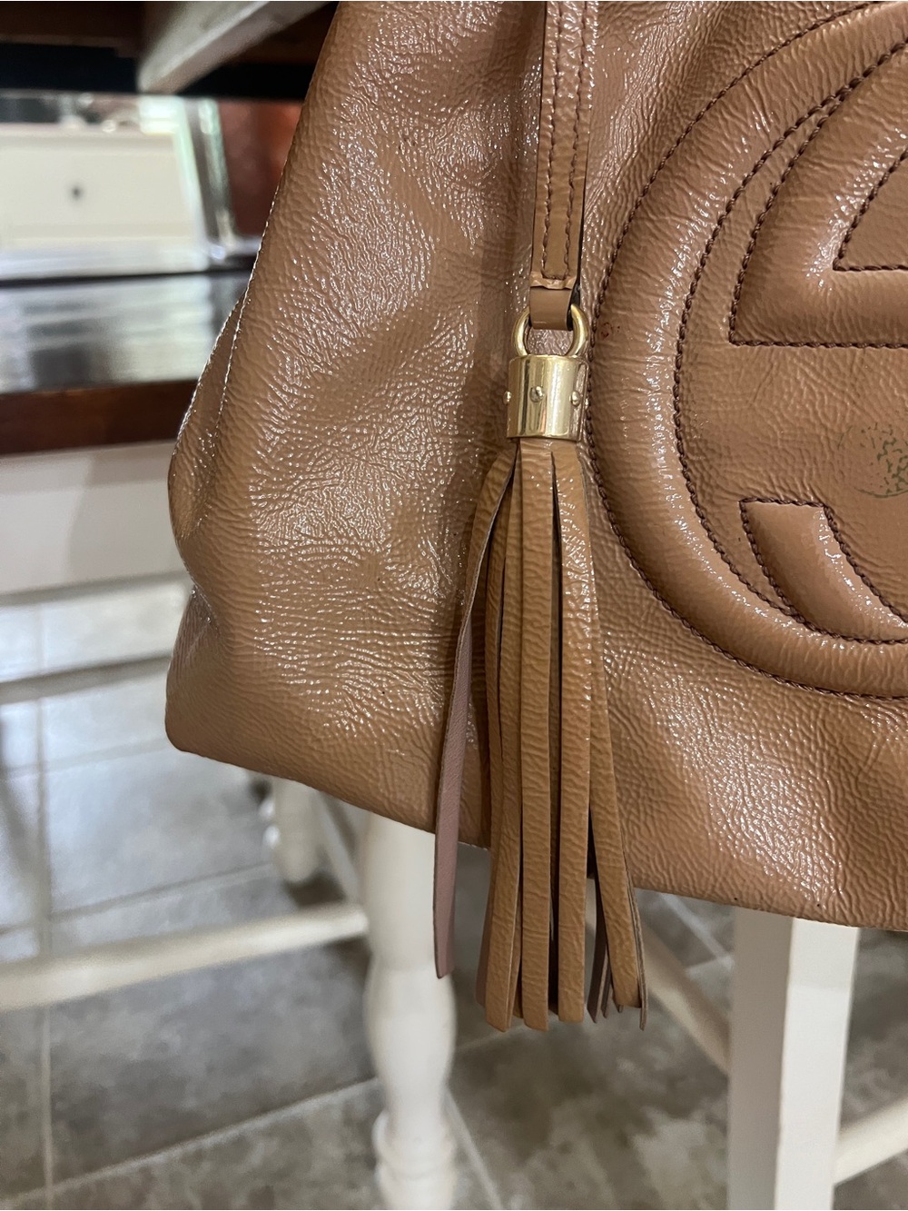 Gucci Brown SoHo Patent Leather Shoulder Bag with Tassel - Picture 3 of 11